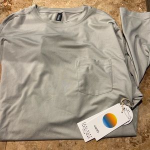Brand New with tags Vuori long sleeve T shirt size Large